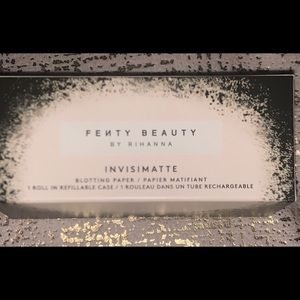 Fenty Beauty invisimatte blotting paper